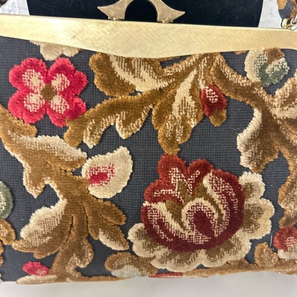 Floral Tapestry Handbag Vintage Floral Velvet Tapestry Clutch | Repair Needed - Picture 3 of 11